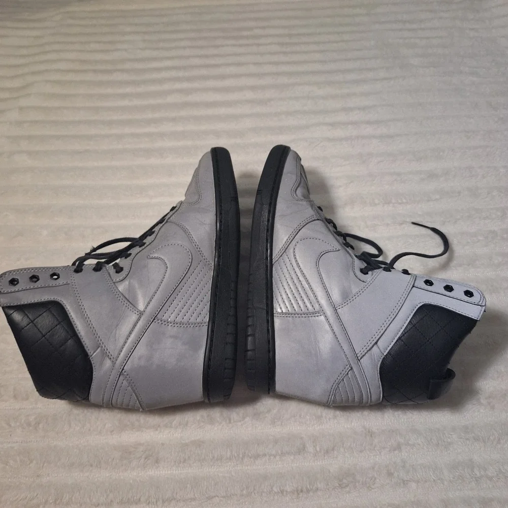 Nike Super Sky High Dunk Sneaker Boot Womens 7.5 Reflective Silver Hip Hop